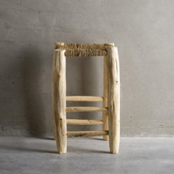 Tine K Home – Hocker aus Holz & Palmenblätter