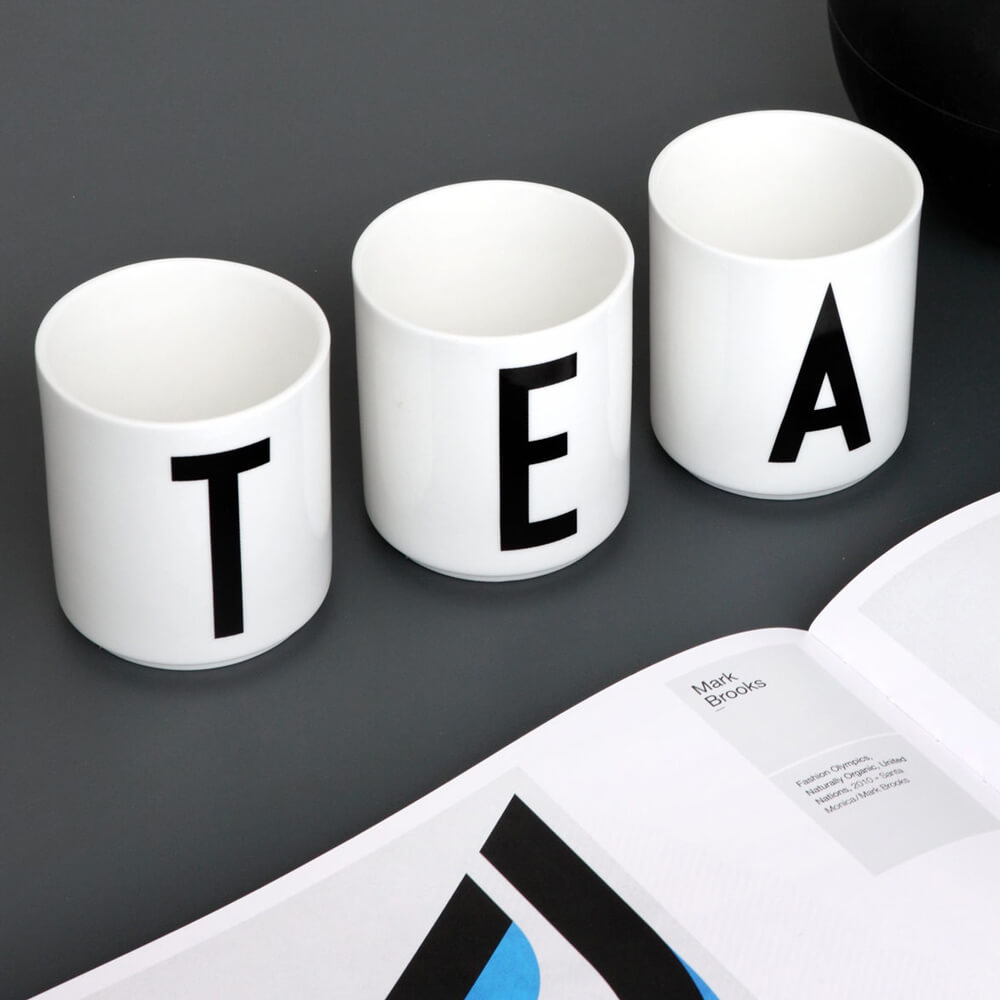 Design Letters – Porzellan-Becher