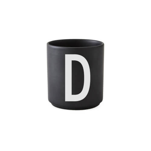 Design Letters – Porzellan-Becher D – Schwarz