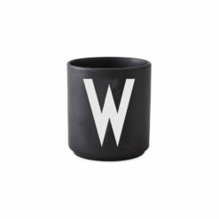 Design Letters – Porzellan-Becher W – Schwarz