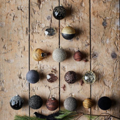 Madam Stoltz – Weihnachtskugel – Gold Silber Glitzer – ca. 8 cm