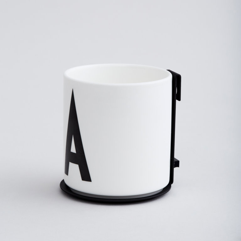 Design Letters Wandhalterung für Becher A-Z – Schwarz - Image 2