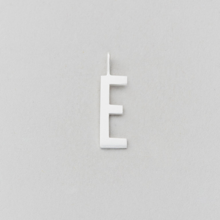Design Letters Buchstabe E (16 mm) Silber