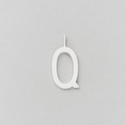 Design Letters Buchstabe Q (16 mm) Silber