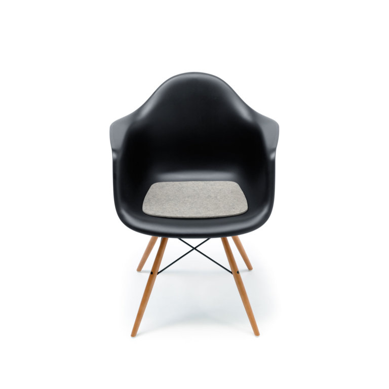 HEY Sitzauflage Eames Armchair Hellmeliert-Grau