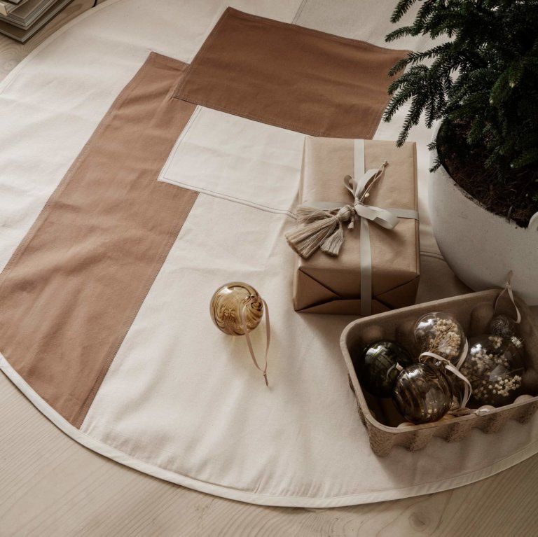 ferm living Weihnachtsteppich Tonal