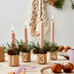 Design Letters Porzellan-Espressobecher Beige mit Deko