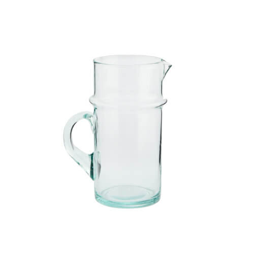 Madam Stoltz Glas-Karaffe Beldi mit Henkel aus Recyclingglas 
