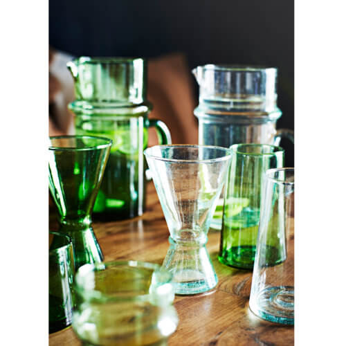 Madam Stoltz Glas-Karaffe Beldi mit Henkel aus Recyclingglas Mood