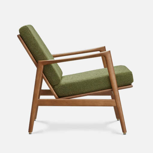 366 Stefan Lounge Chair Bouclé Olive Oak 03 seitlich