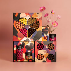 Lakrids LOVE Strawberry & Cream, Peaches und LOVE Selection Box