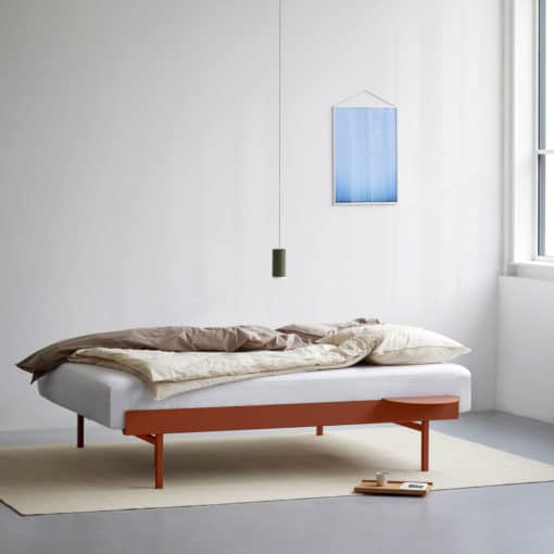 Moebe Bett Metall Terracotta