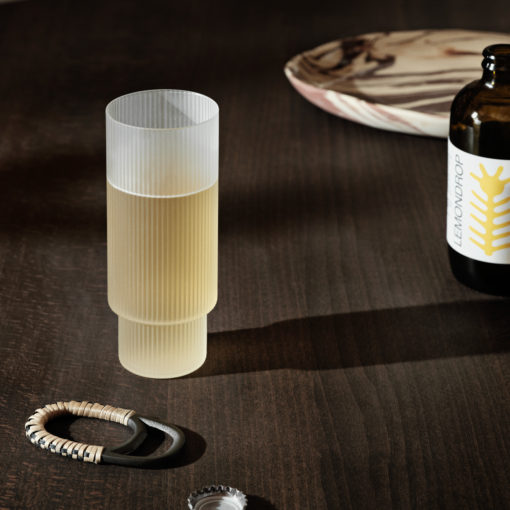 ferm LIVING Ripple Longdrink-Glas Frosted