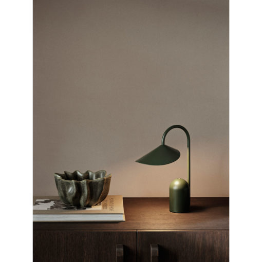 ferm LIVING Lampe Arum Portable Grass Green