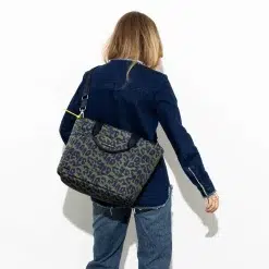 VIVI MARI Padded Tote Bag Leo Splashes Navy/Olive Medium