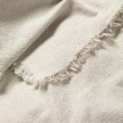 Broste Baumwolltischdecke Elouise Off White M Detail