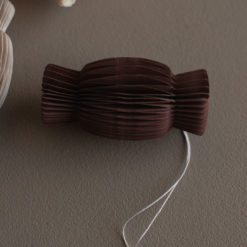 DBKD Papier-Bonbon Candy Dark Red Detail