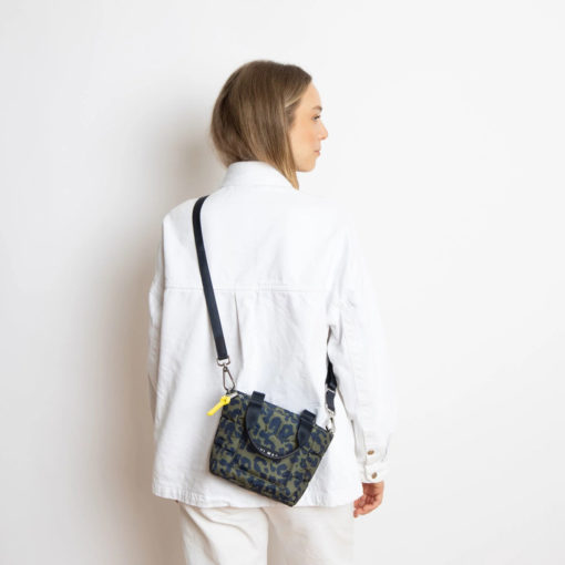 VIVI MARI Padded Tote Bag MINI Leo Splashes Navy/Olive