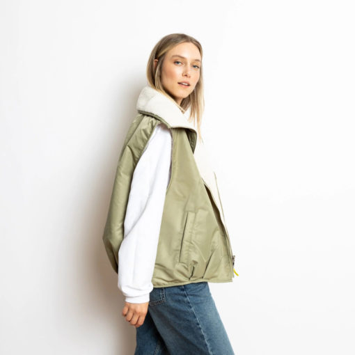 VIVI MARI Reversible Bomber Vest Pale Olive/Sand seitlich