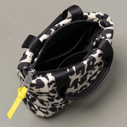 VIVI MARI Padded Tote Bag MINI Leo Splashes Black/Sand offen