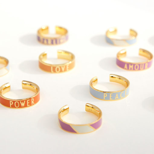 Design Letters Ring Candy DPWhite Lila 18k vergoldet und mehr aus der Candy-Kollektion