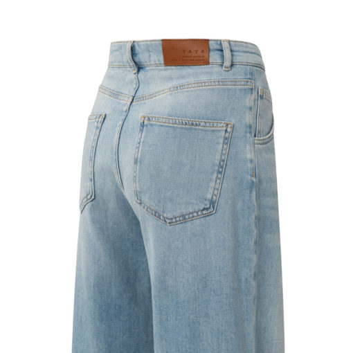 YAYA Jeans Light Blue Denim (L32) Detail