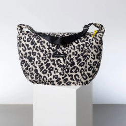 VIVI MARI Padded Hip Bag Oversized Leo Splashes Black/Sand