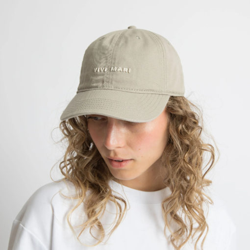 VIVI MARI Cap Solid Stone Sand