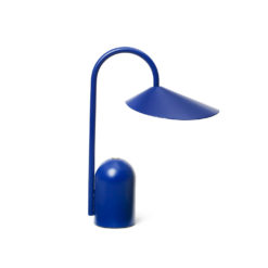 ferm LIVING Lampe Arum Portable Bright Blue