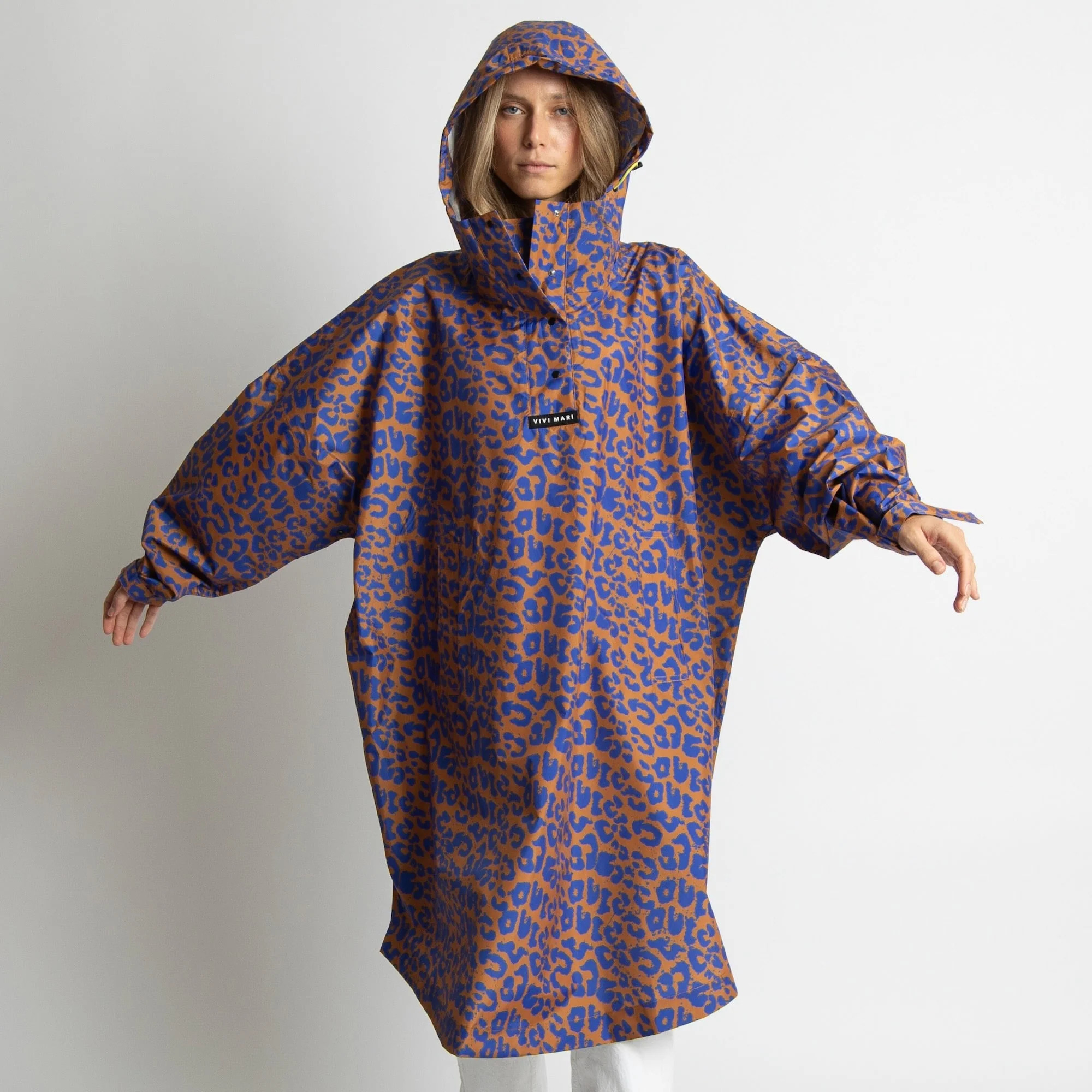 VIVI MARI Raincoat Leo Splashes Electric Blue/Caramel