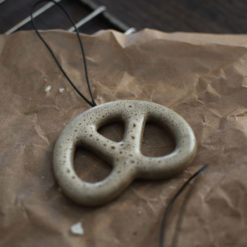 DBKD Anhänger Brezel Beige