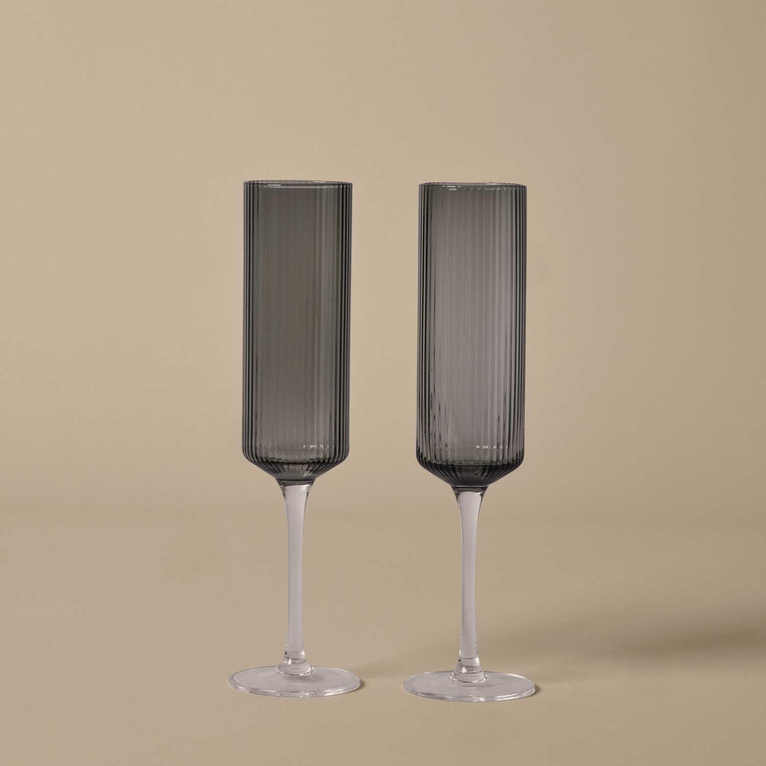 ferm LIVING Ripple Champagnerflöte Smoke