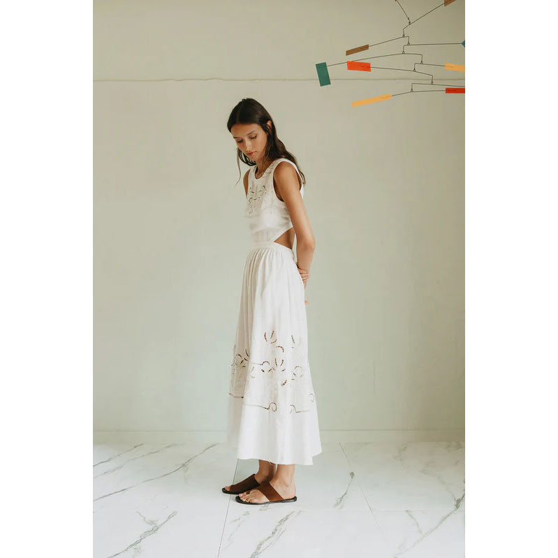 Indi & Cold Kleid mit Stickereidetails Weiß