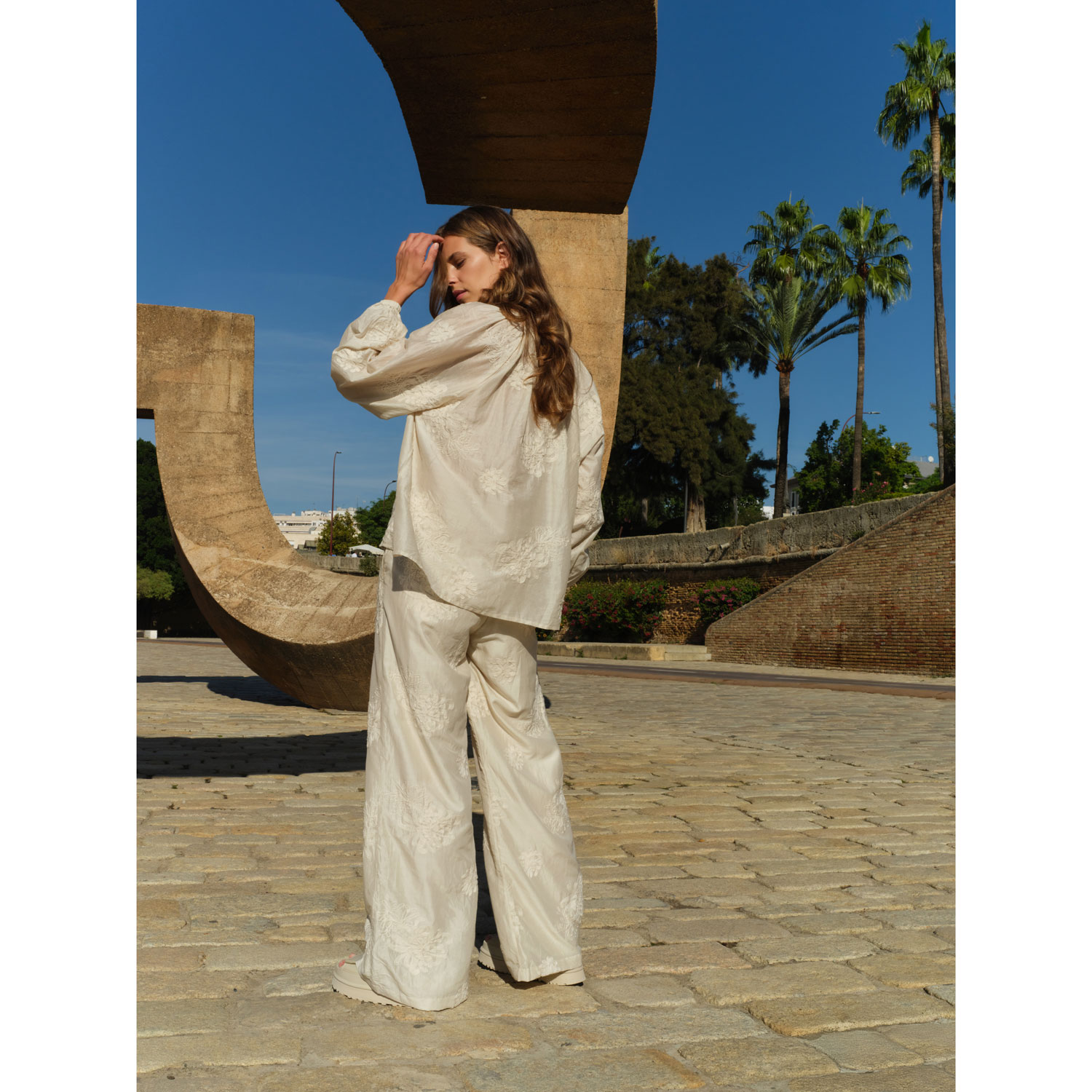 YAYA Bestickte Hose mit weitem Bein Beige